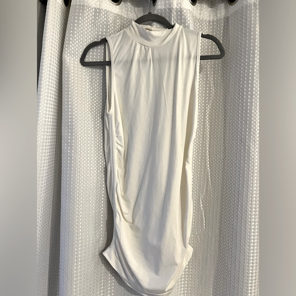 NWOT Fabletics white tunic mock turtleneck